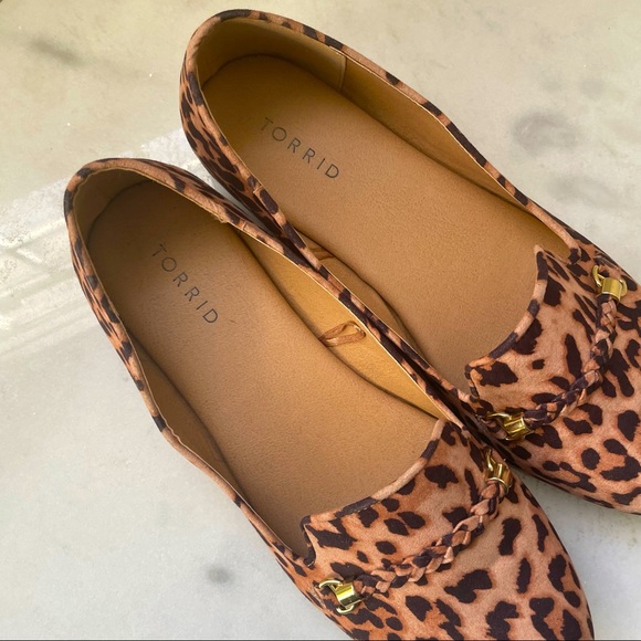 Leopard Print Flats Shoes | Torrid Size 11 WIDE - Picture 3 of 6